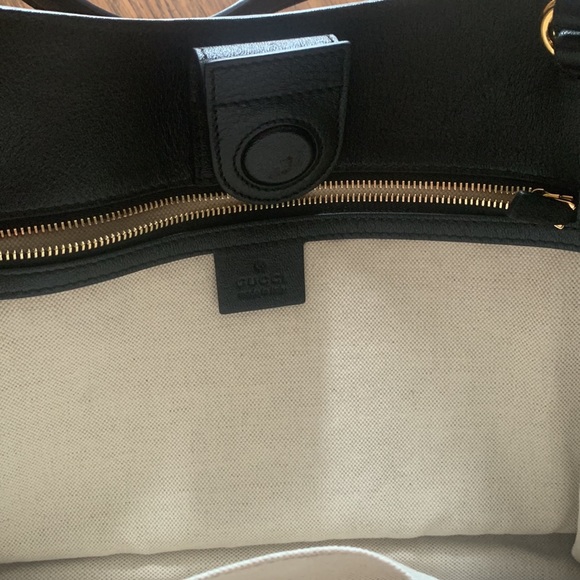 Gucci bag - Picture 2 of 2